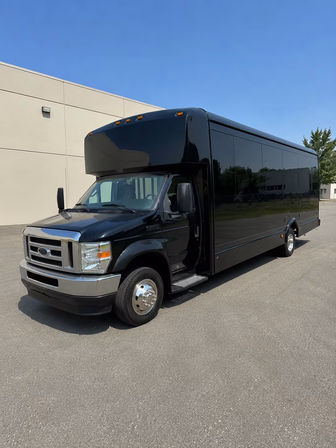 you can count on busrentalkettering com for prom and graduation party bus rentals in kettering